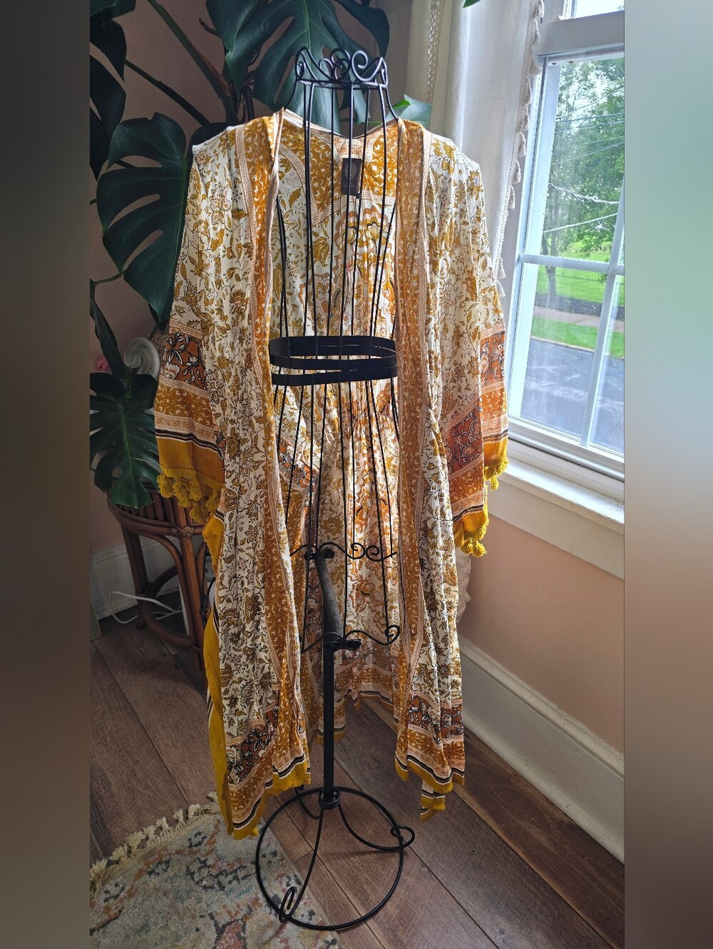 ✨ NWT Vince Camuto Boho Paisley Floral Tassel Duster Kimono in Mustard Yellow